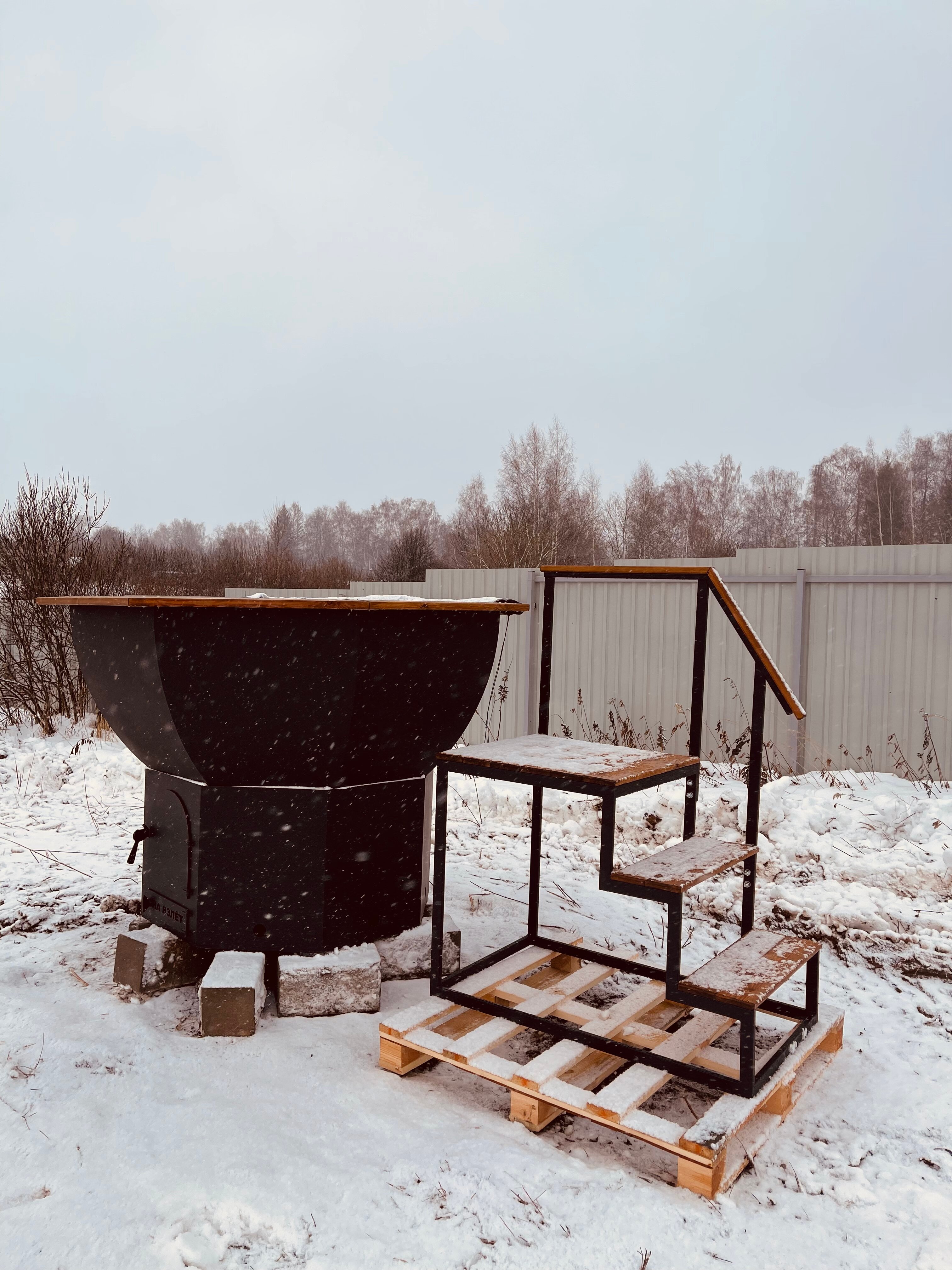 Фото Барнхауз у озера