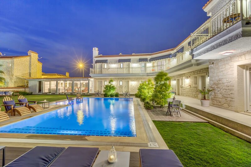 Гостиница Levin Otel в Чешме