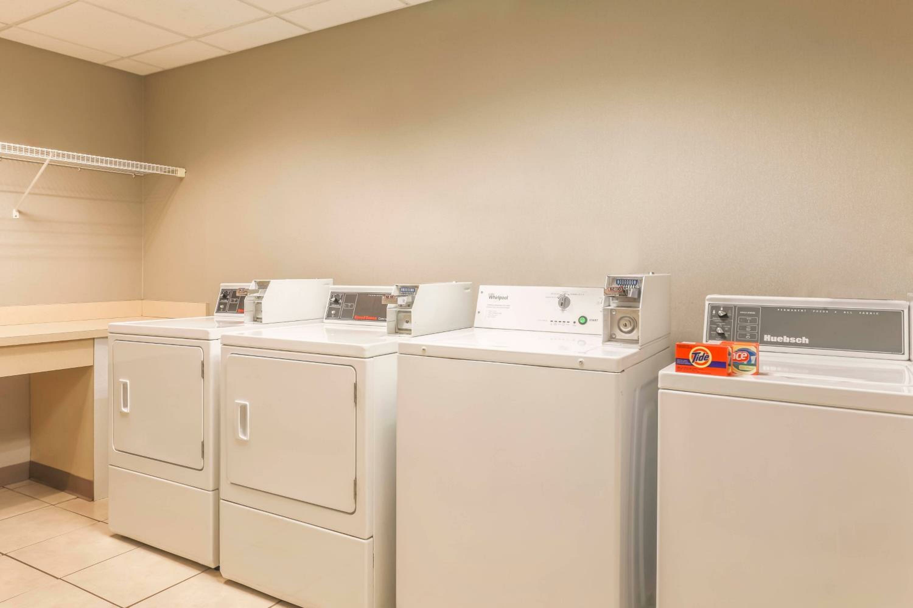 Фото Residence Inn Phoenix Glendale Sports & Entertainment District