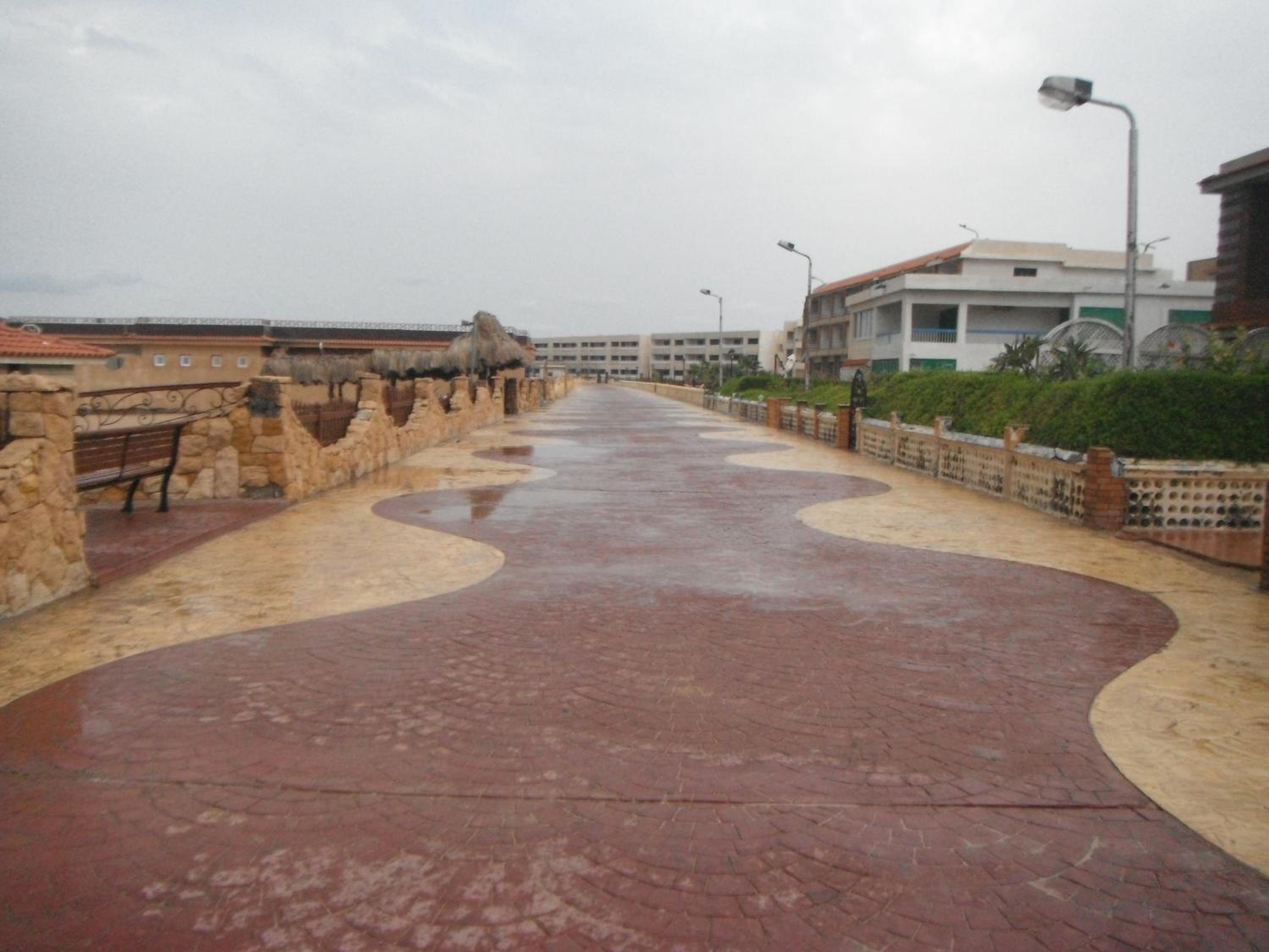 Фото Maamoura Armed Forces Apartments