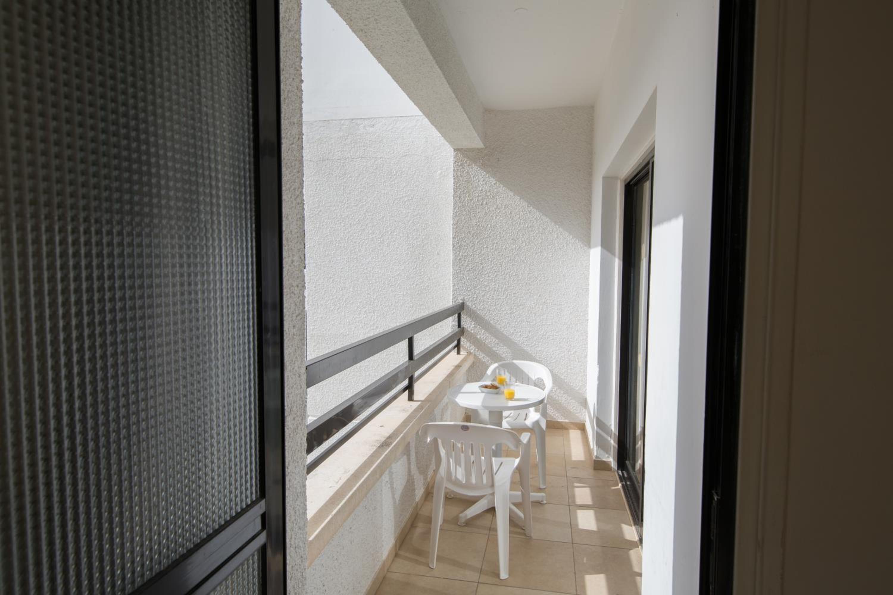 Фото Anthea Hotel Apartments