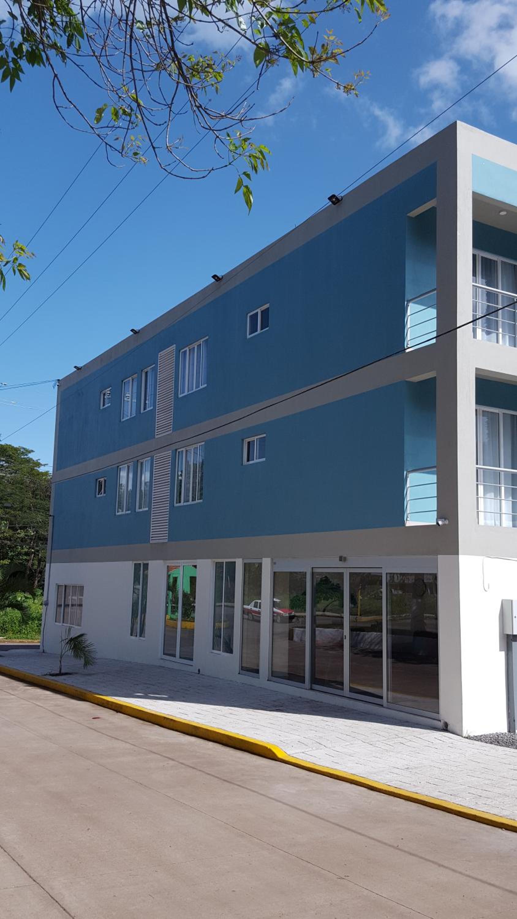 Фото Relax Inn Suites