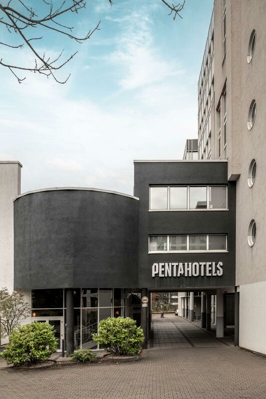Гостиница Pentahotel Wiesbaden в Висбадене