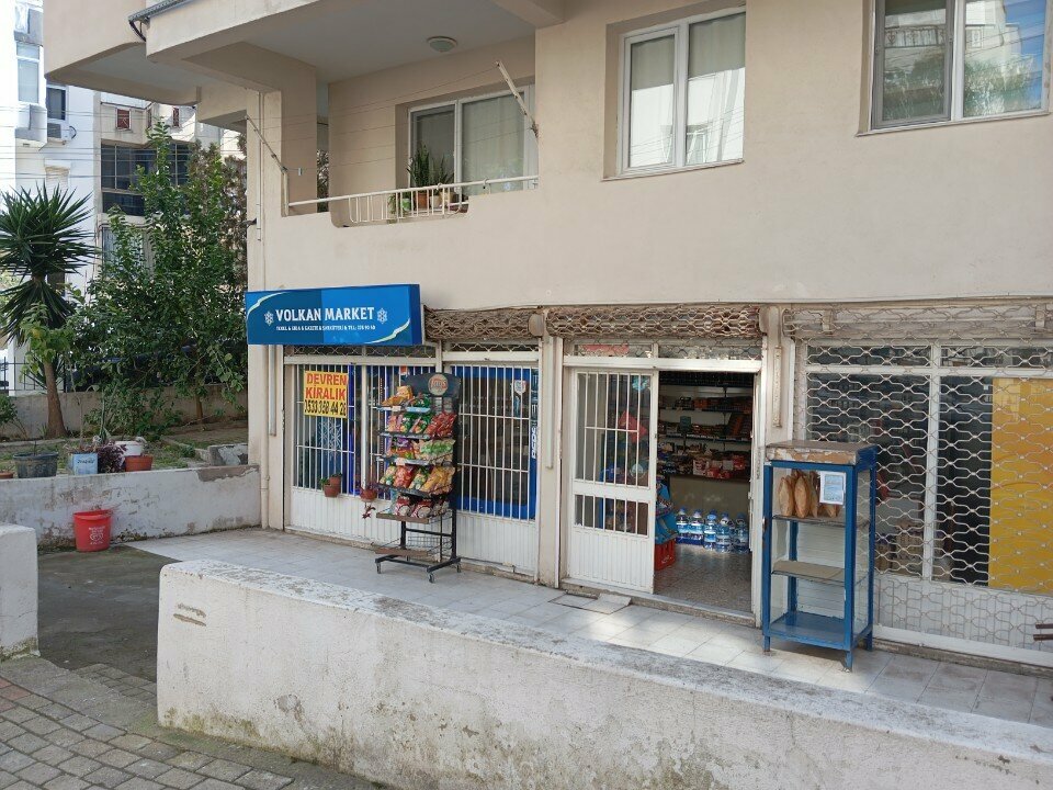 Convenience store Volkan Market, Izmir, photo