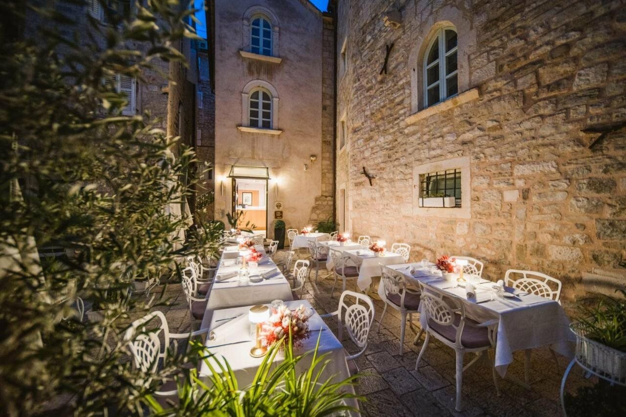 Фото Hotel Vestibul Palace