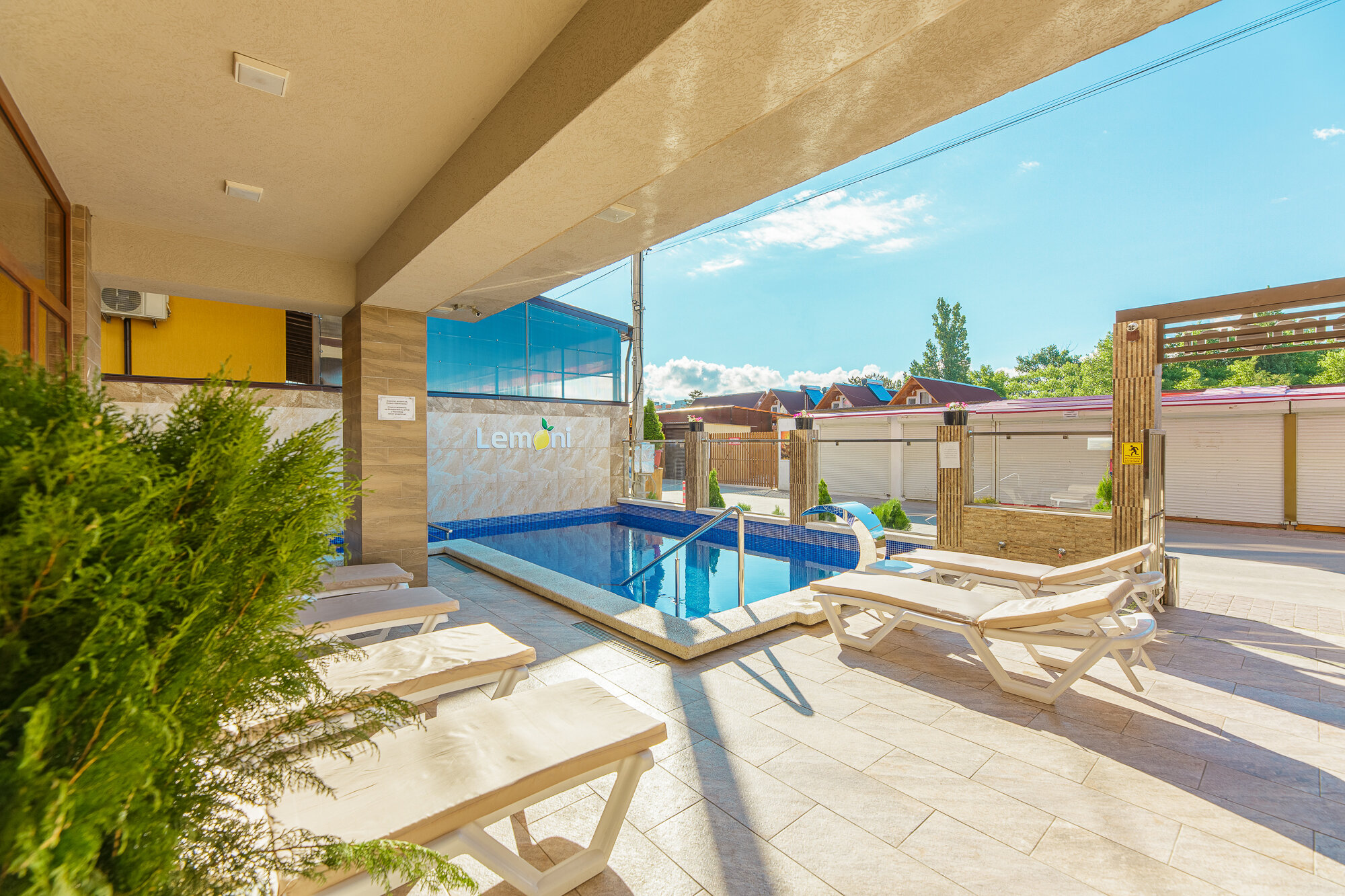 Фото отеля 3