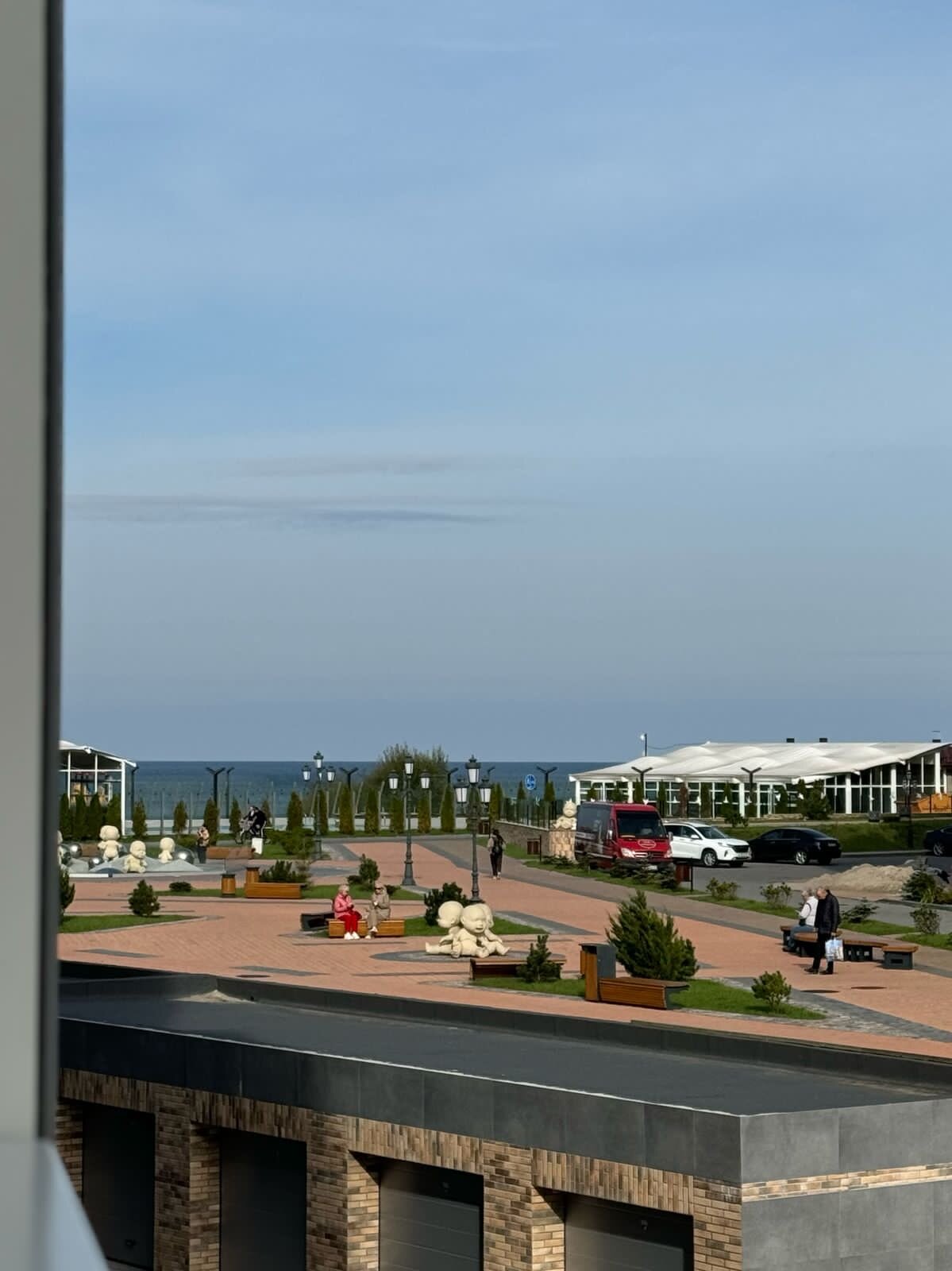 Фото Атлантис боковой вид на море