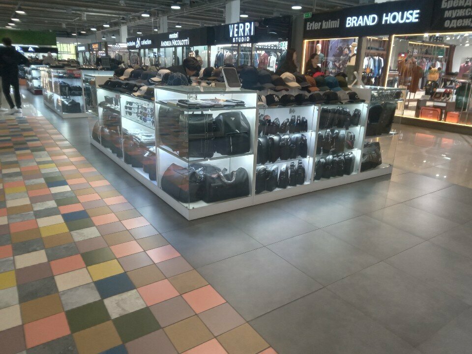 Bags and suitcases store Men's Accessory, Almaty, photo