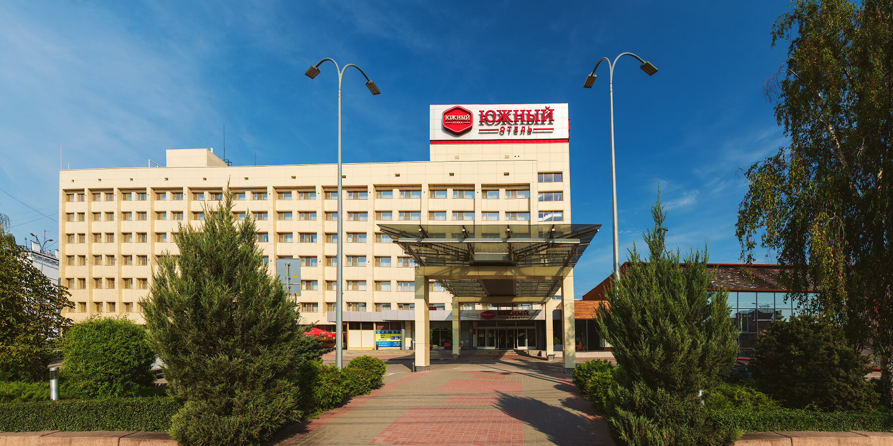 Фото отеля 1