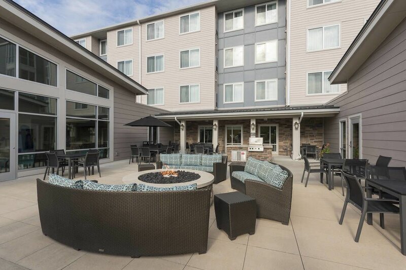 Гостиница Residence Inn by Marriott Grand Rapids Airport