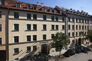 Apartments & Hotel Maximilian Munich