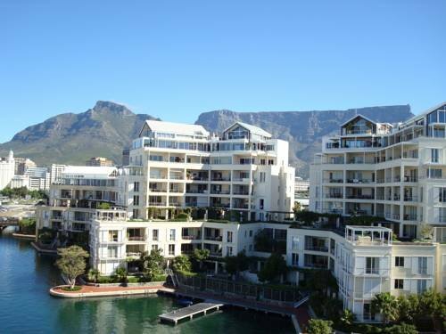 Гостиница Mountain Marina Luxury Apartments в Кейптауне