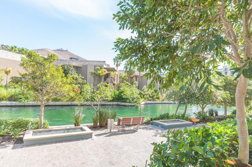 Фото Mountain Marina Luxury Apartments