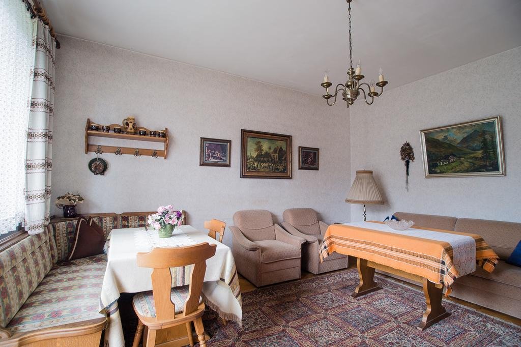 Фото Ferienwohnungen Zum Thurm