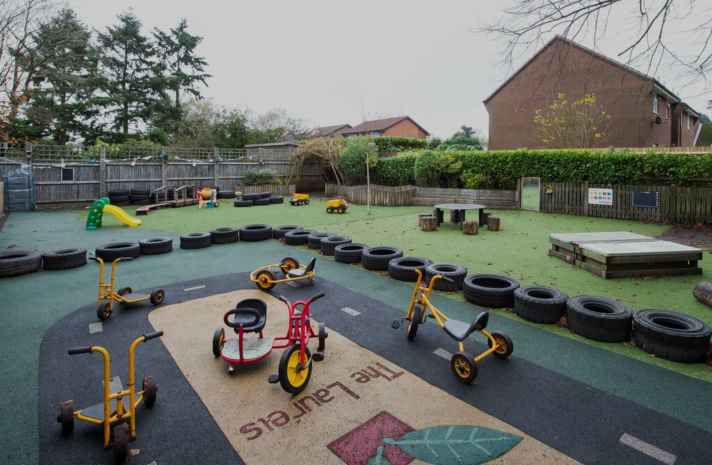 School Bright Horizons Caterham The Laurels Day Nursery and Preschool, England, photo