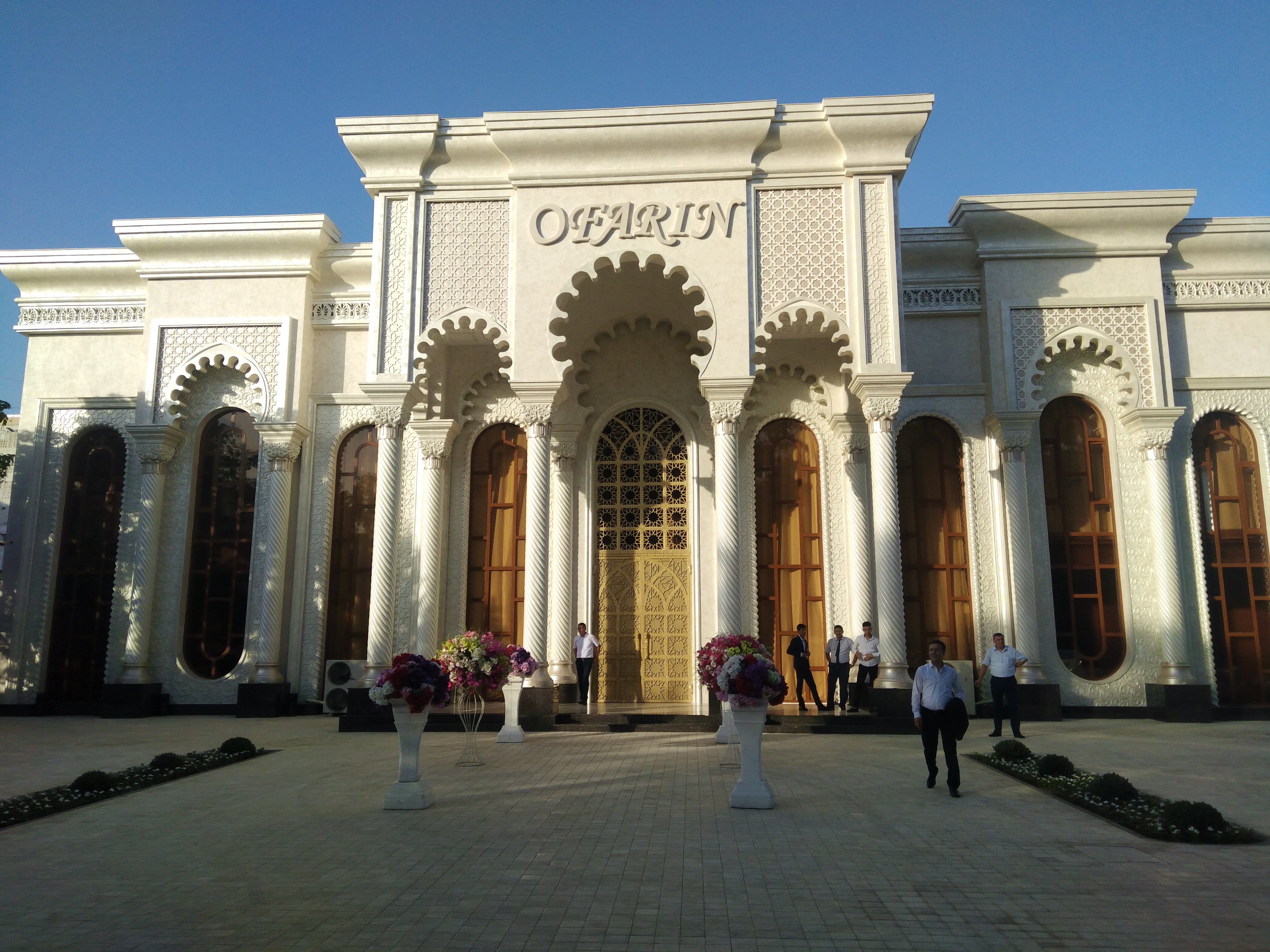 Әйелі күйеуінің ұйықтап жатқан мүшесін сорып алады