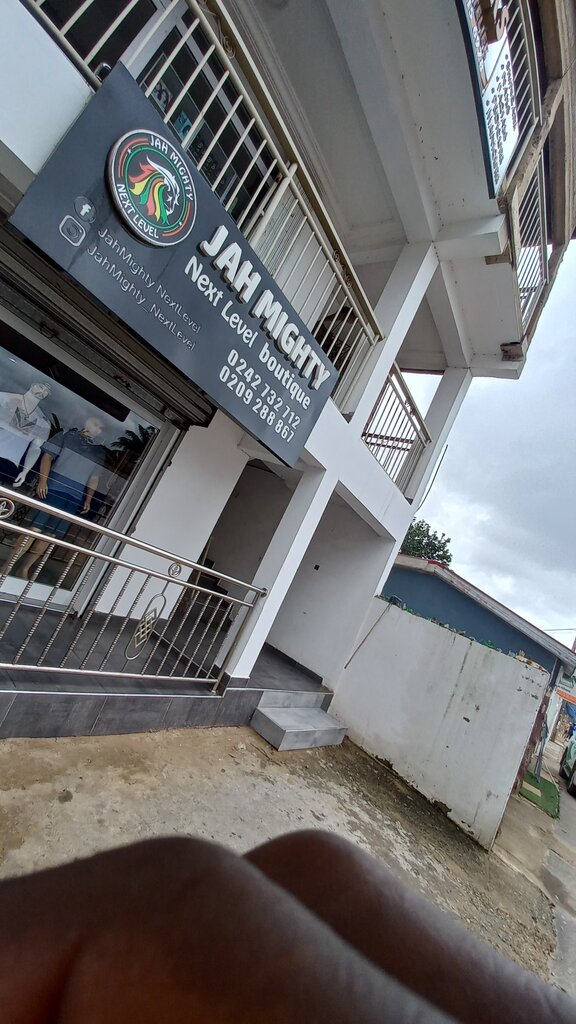 Clothing store Jah Mighty Next Level Boutique, Accra, photo