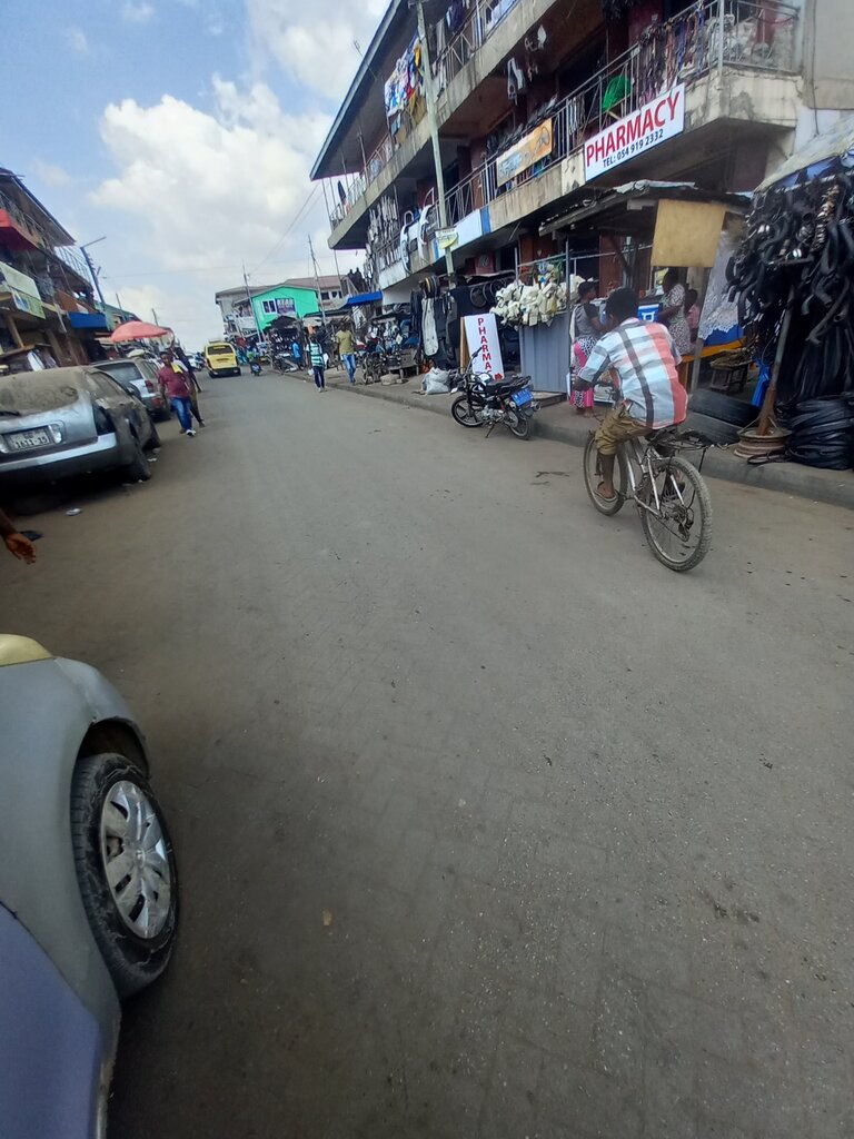 Auto parts and auto goods store Go Ahead Motors, Accra, photo