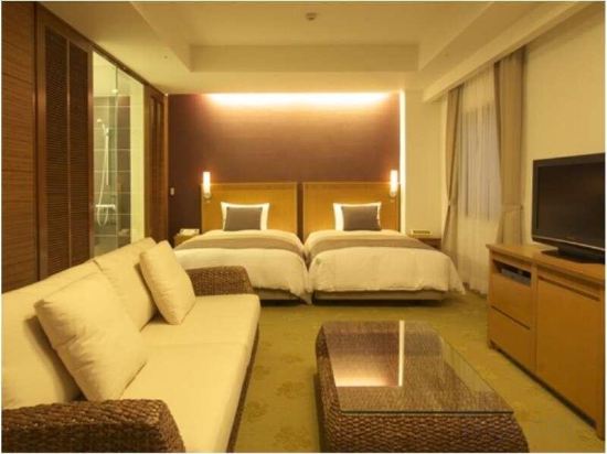 Фото Pacific Hotel Okinawa