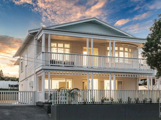 Фото The Village Reserve