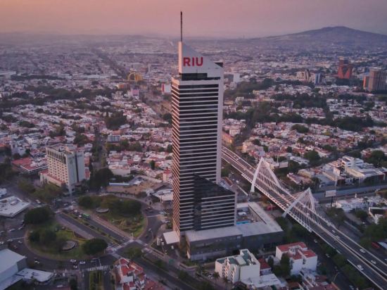 Фото Hotel Riu Plaza Guadalajara