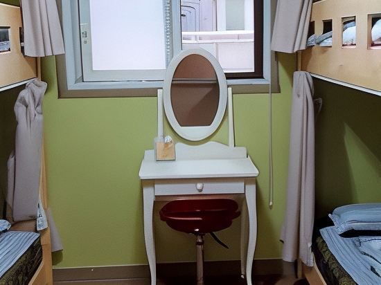 Фото Birdsnest Hostel Hongdae