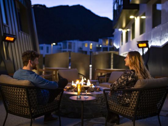 Фото Holiday Inn Express & Suites Queenstown, an Ihg Hotel