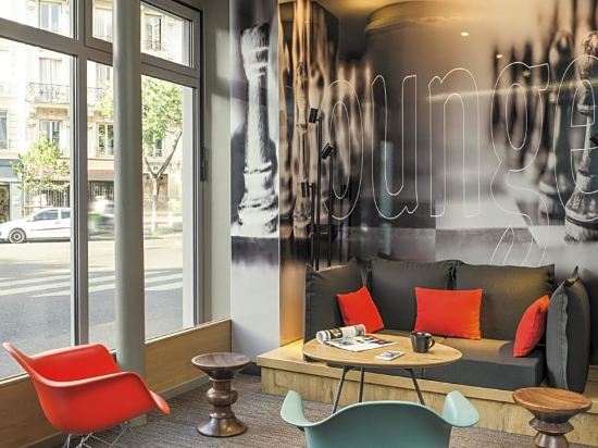 Фото ibis Paris Avenue de la Republique