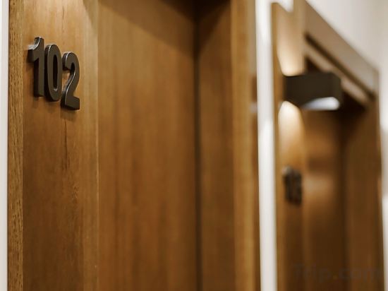 Фото Epigraph Town Hotel