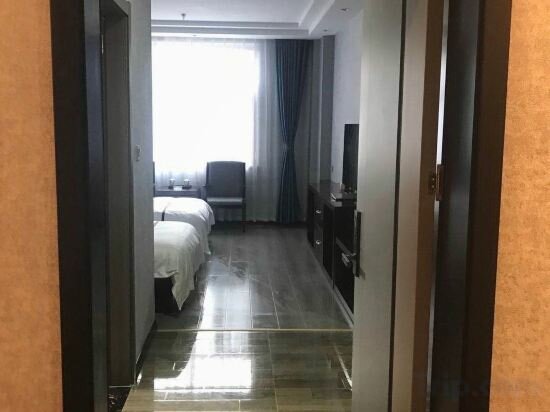 Hotel Golmud, Golmud, photo