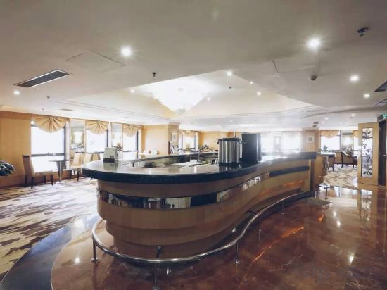 Фото Dalian Asia Pacific Service Apartment