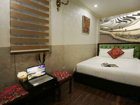 Фото Golden Sail Hotel