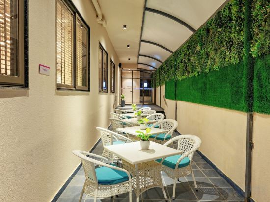 Фото Fabhotel Stay Suite