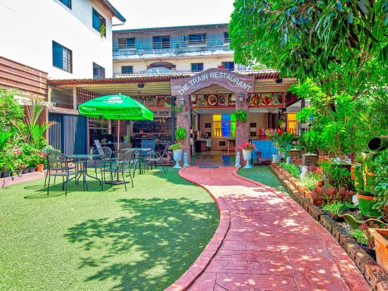 Фото The Train Resort