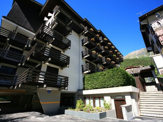 Фото Les Jumeaux