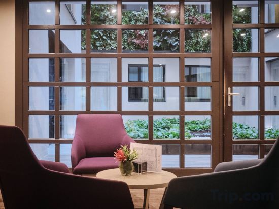 Фото Catalonia Avinyó