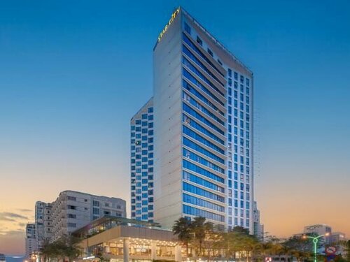 Внешний вид отеля Star City Hotel & Condotel Beachfront Nha Trang в Нячанге, фото 1