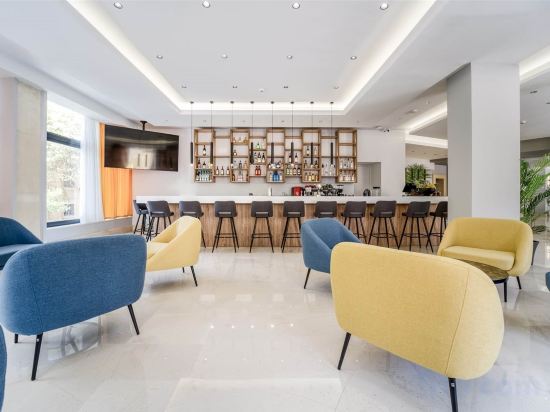 Фото Island City Hotel