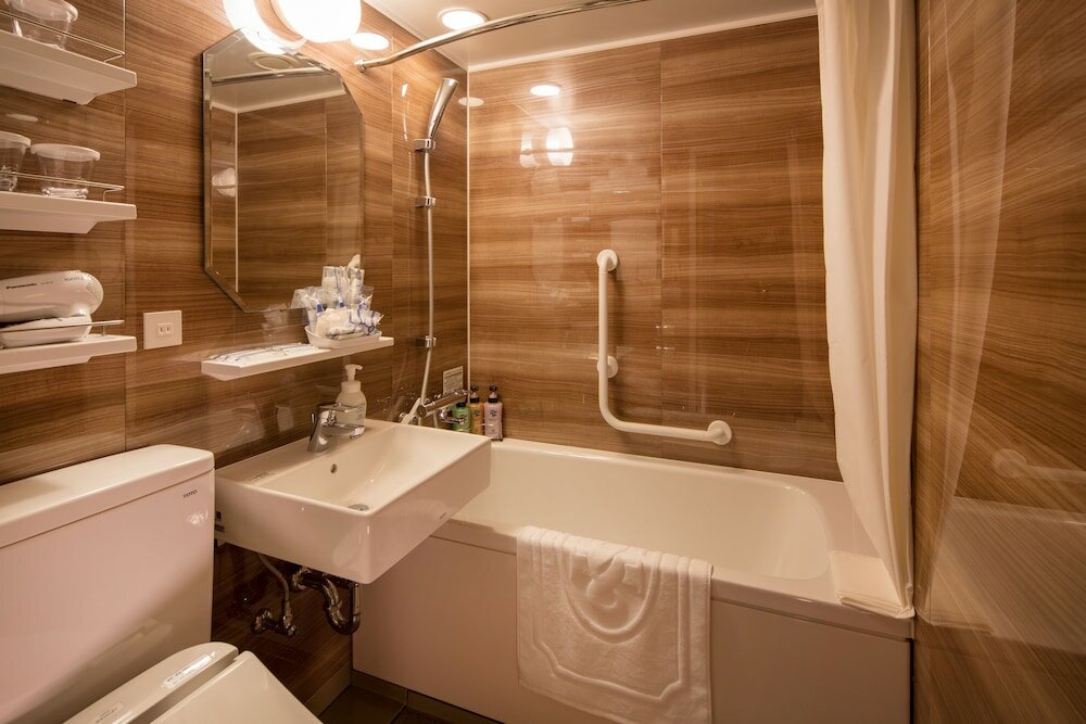 Фото Hotel Monterey Le Frere Osaka