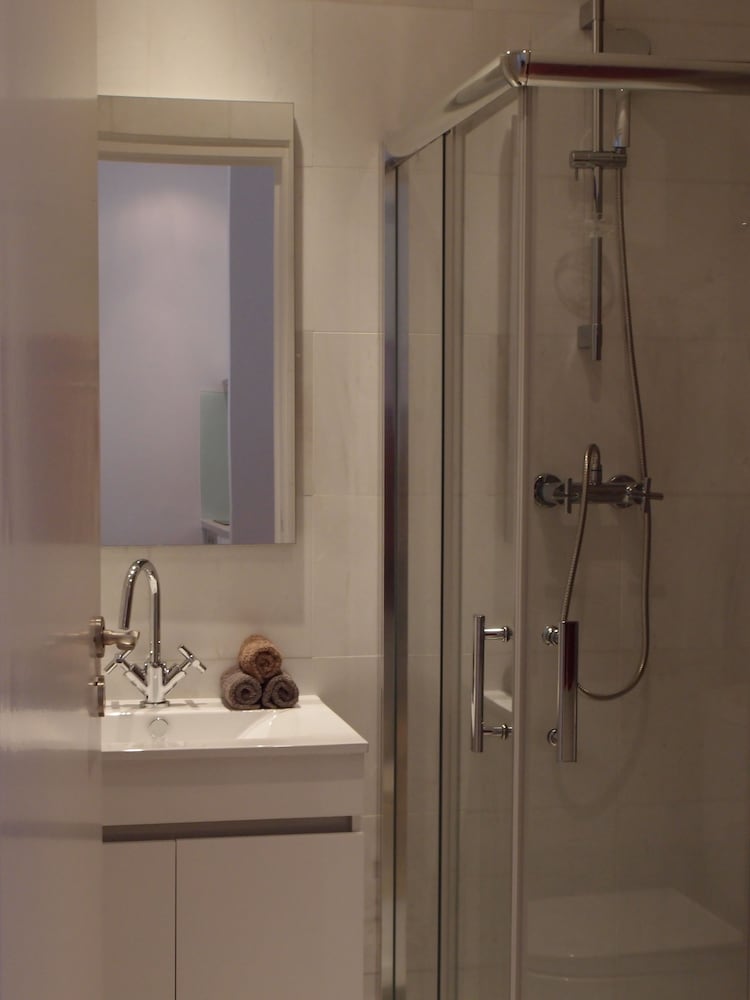 Фото Cacilhas Guest Apartments