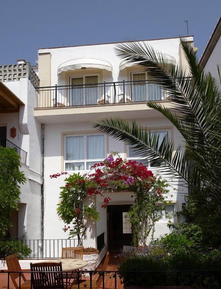 Фото Hotel Ninays