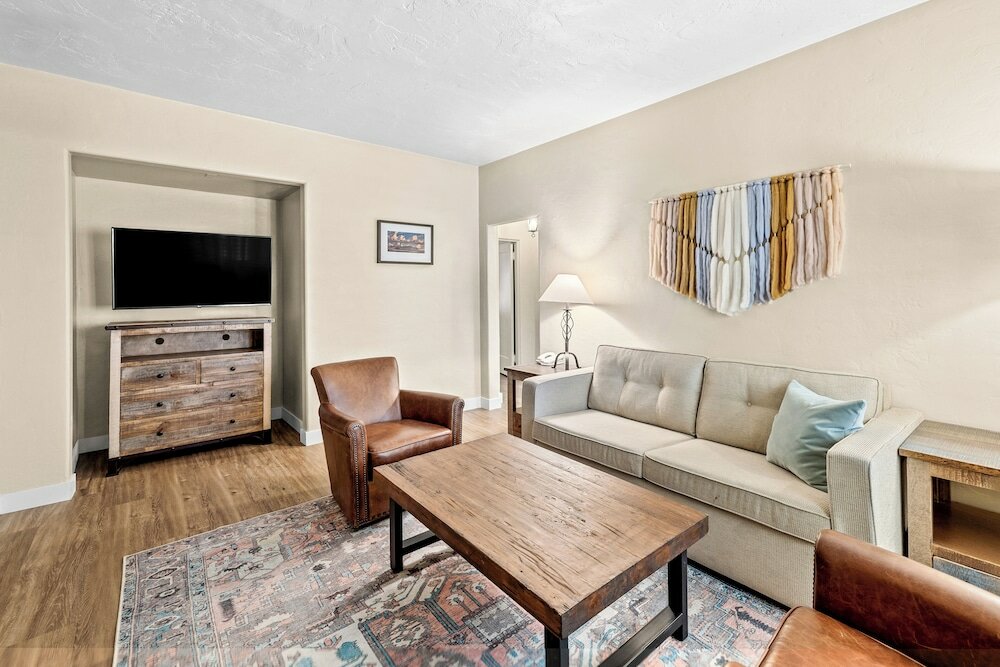 Фото Лодж он Десерт