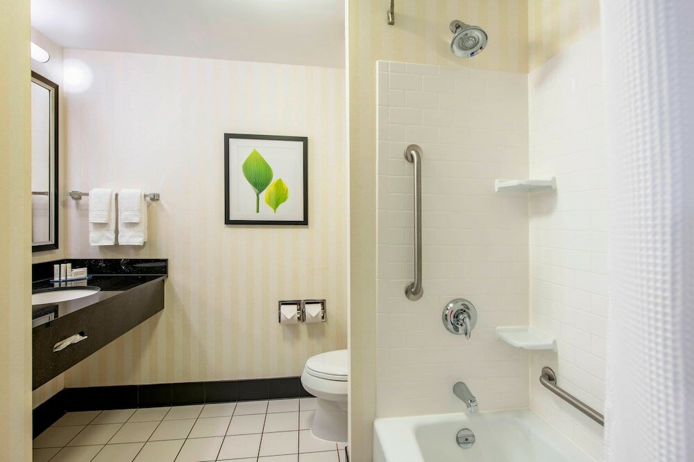 Фото Fairfield Inn & Suites by Marriott Winnipeg