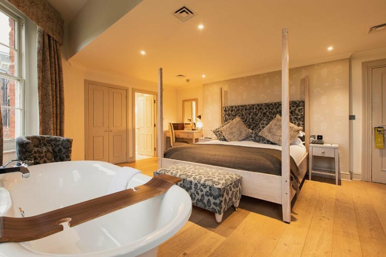 Фото Stoke Place Hotel