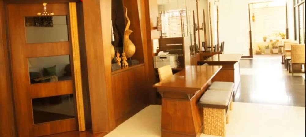 Фото Nicha Suite Hua Hin Hotel