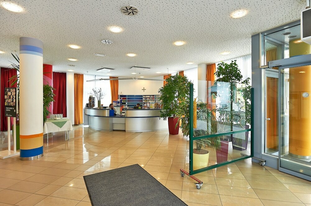 Фото Hotel Kolpinghaus Wien Zentral