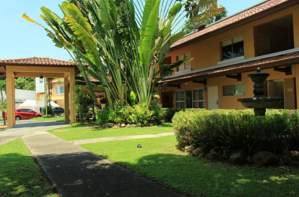 Фото Albrook Inn