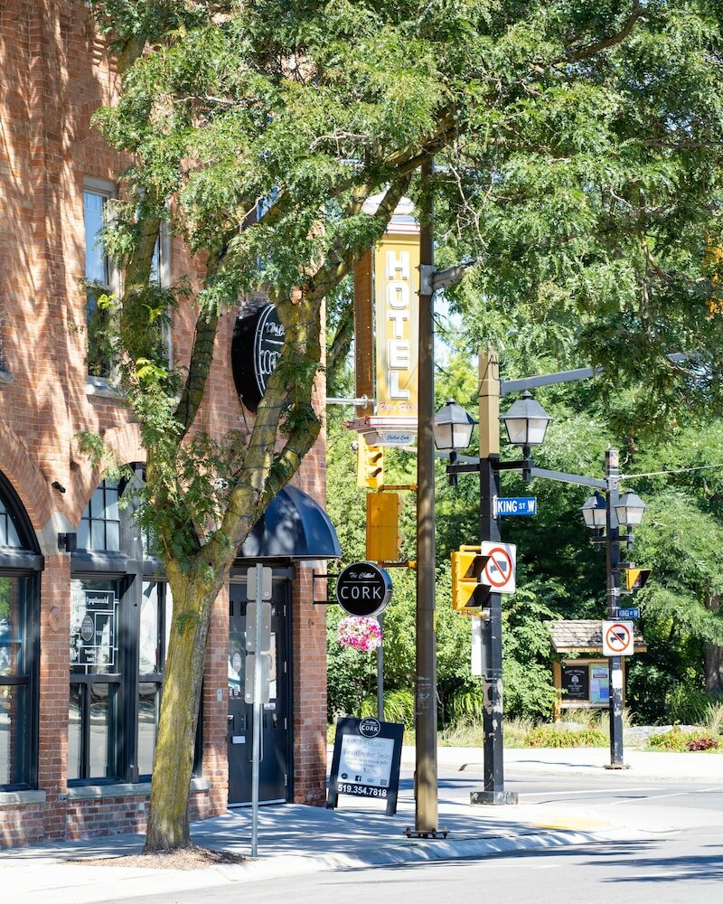 Фото Retro Suites Hotel