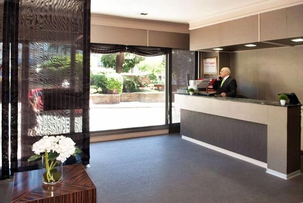 Фото Hotel Universal