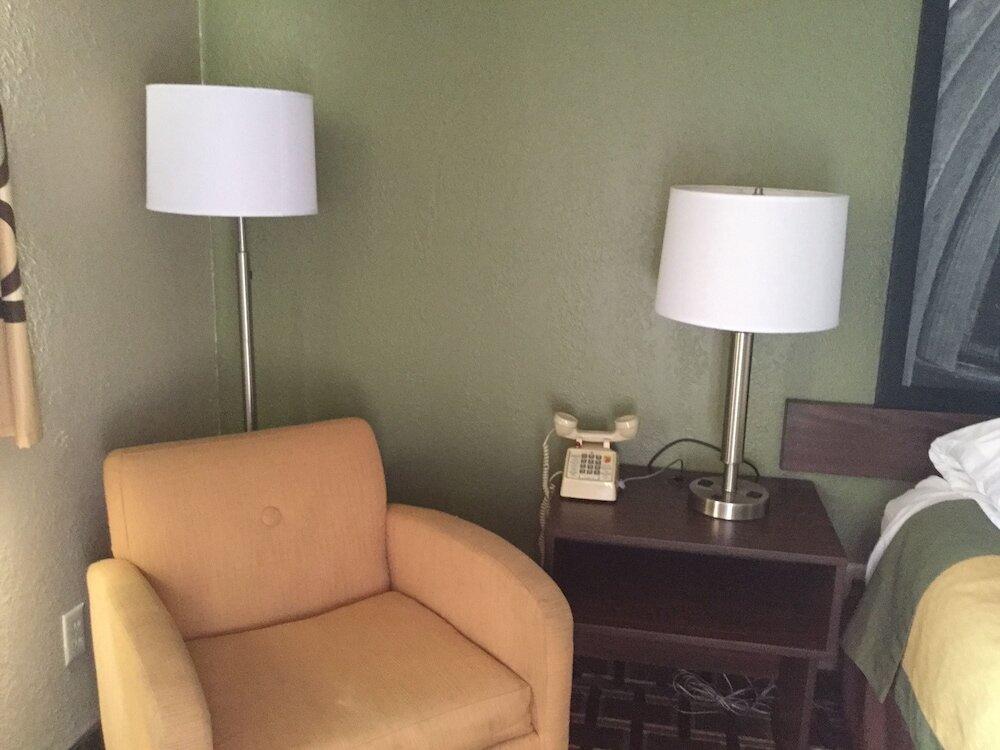 Фото Super 8 by Wyndham Youngstown/Austintown